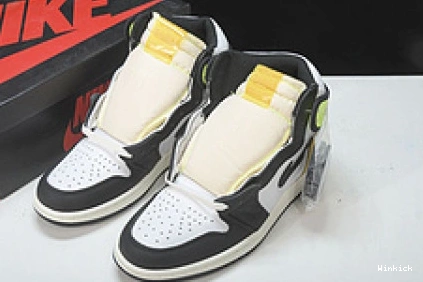 1 JORDAN GOLD OG “VOLT 555088-118 HIGH AIR 1124